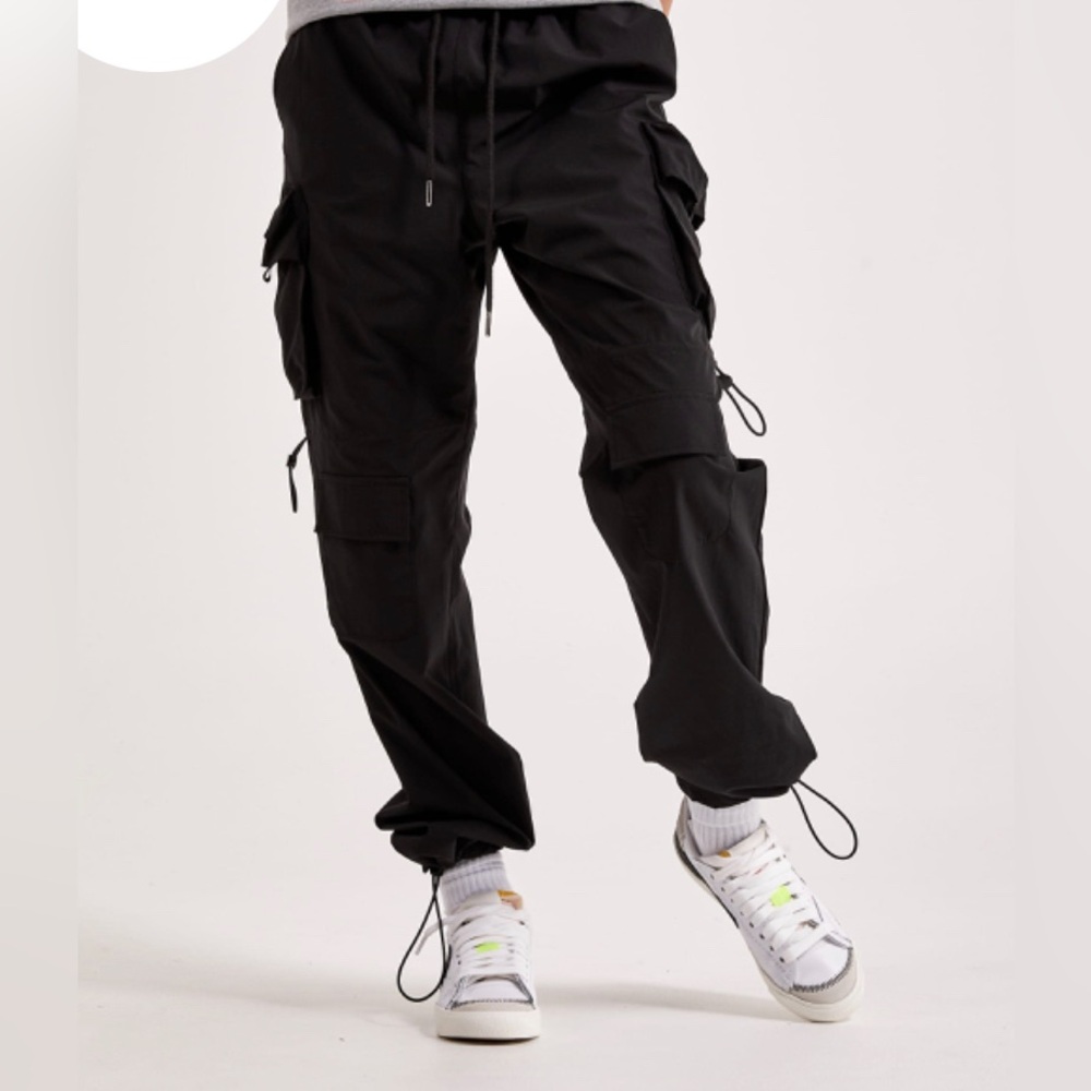 RedFox Women Black and White Nylon Cargo Pants